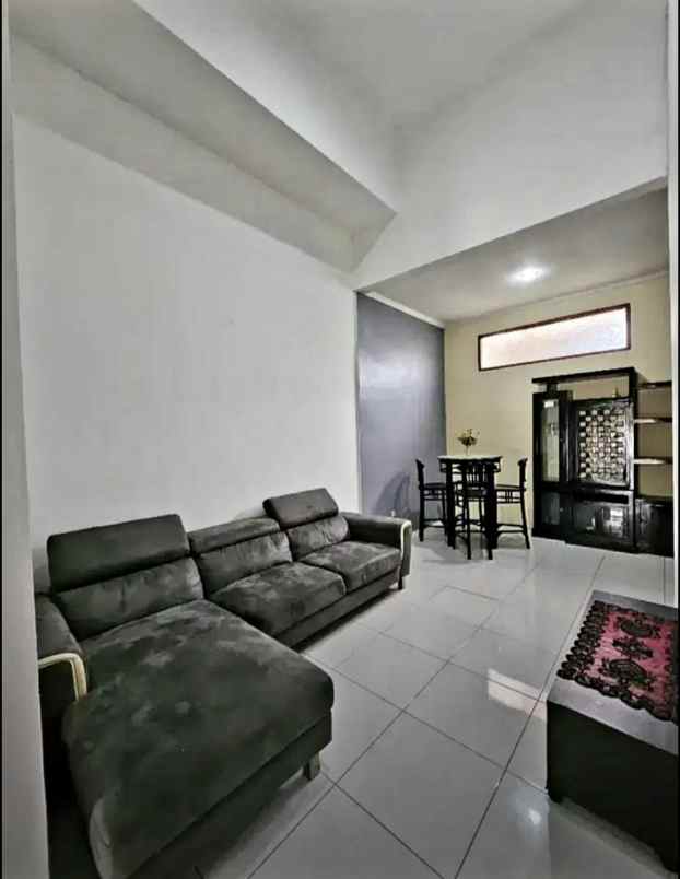 dijual rumah ciganitri