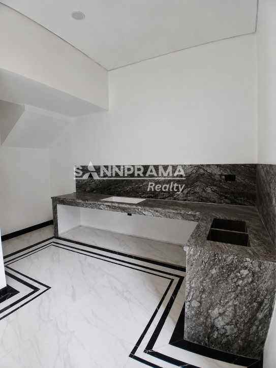 dijual rumah ciganjur