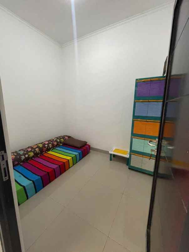 dijual rumah cihanjuang