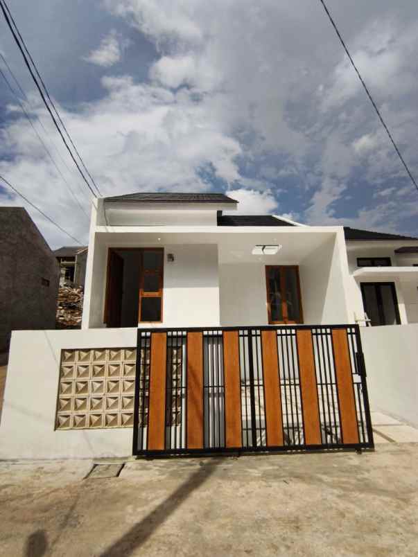 dijual rumah cijambe cinunuk cileunyi