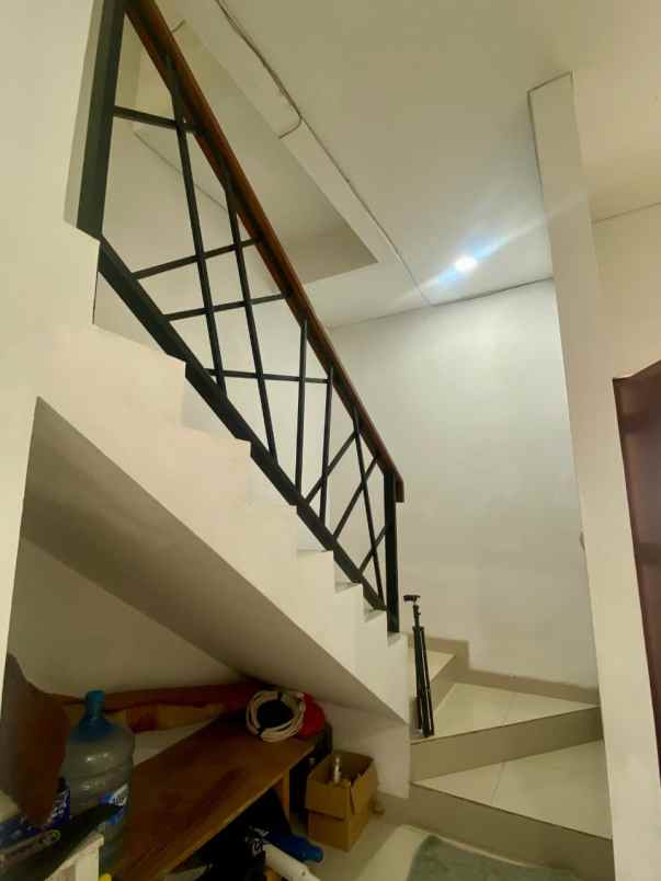 dijual rumah cinangka sawangan depok