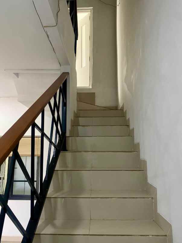 dijual rumah cinangka sawangan depok