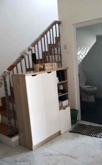 dijual rumah cinere depok