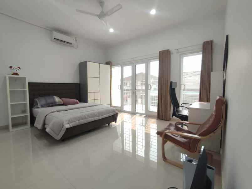 dijual rumah cinere estate blok a