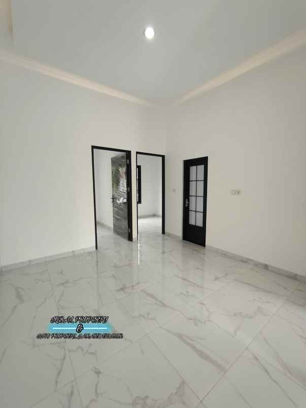 dijual rumah cipayung jakarta timur