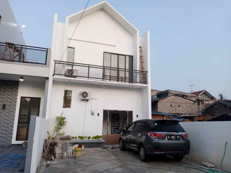 dijual rumah ciracas jakarta timur