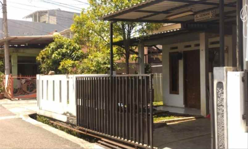 dijual rumah cisaranten endah arcamanik