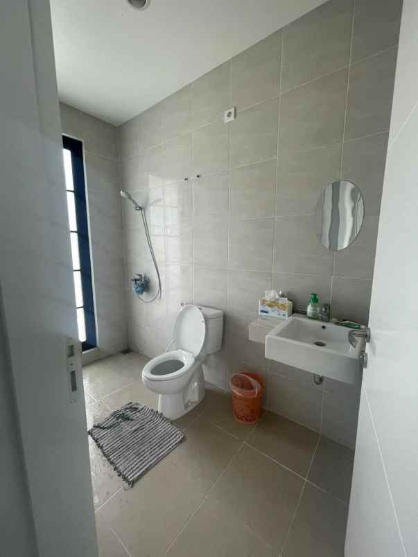 dijual rumah citra grand