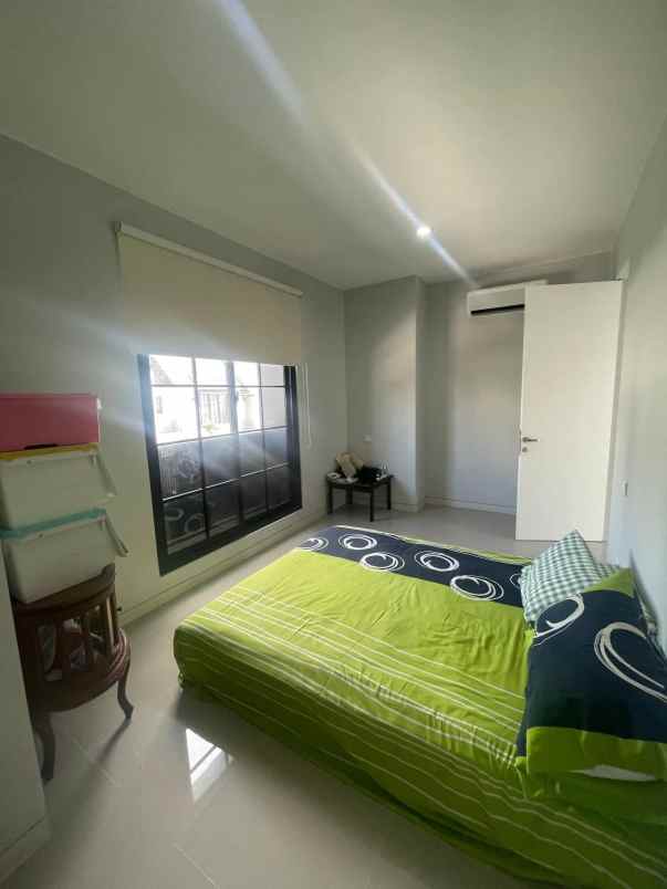 dijual rumah citra grand
