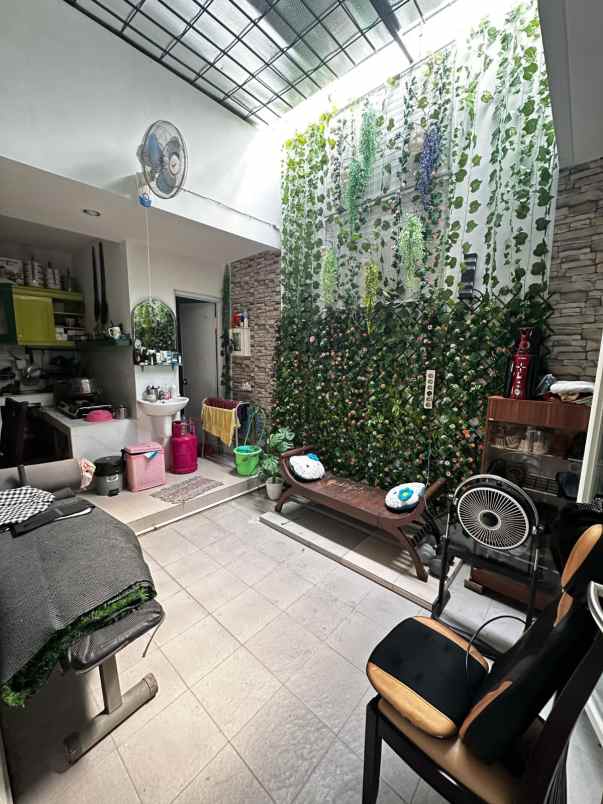 dijual rumah citraland