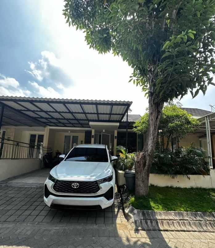 dijual rumah citraland