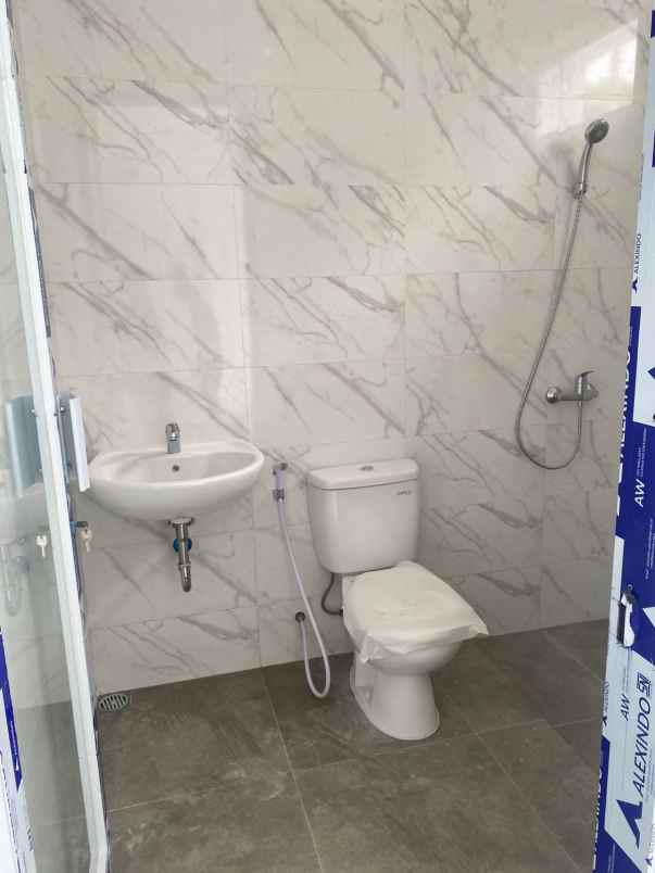 dijual rumah citraland bukit palma