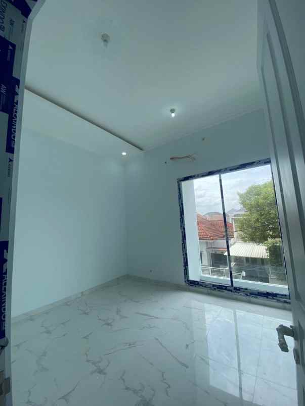 dijual rumah citraland bukit palma