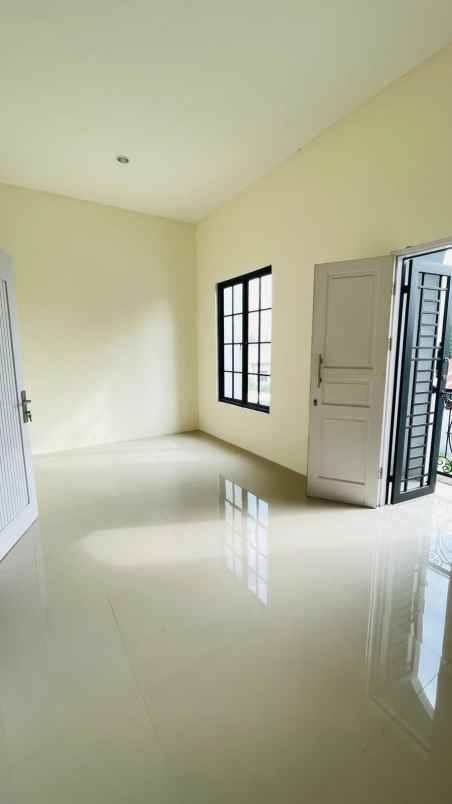 dijual rumah classic modern mewah
