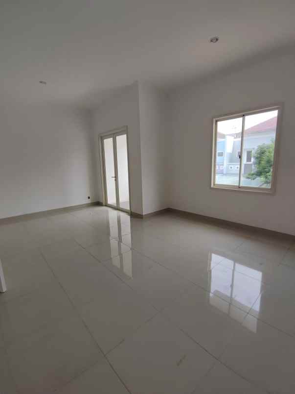 dijual rumah cluster aquamarine phg