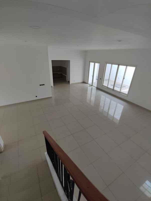 dijual rumah cluster aquamarine phg