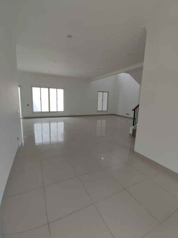 dijual rumah cluster aquamarine phg