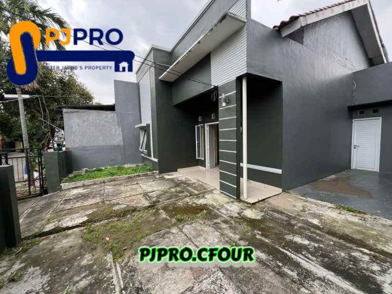 dijual rumah cluster duta bumi 1