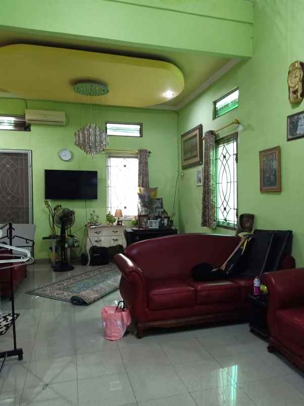 dijual rumah cluster harapan indah