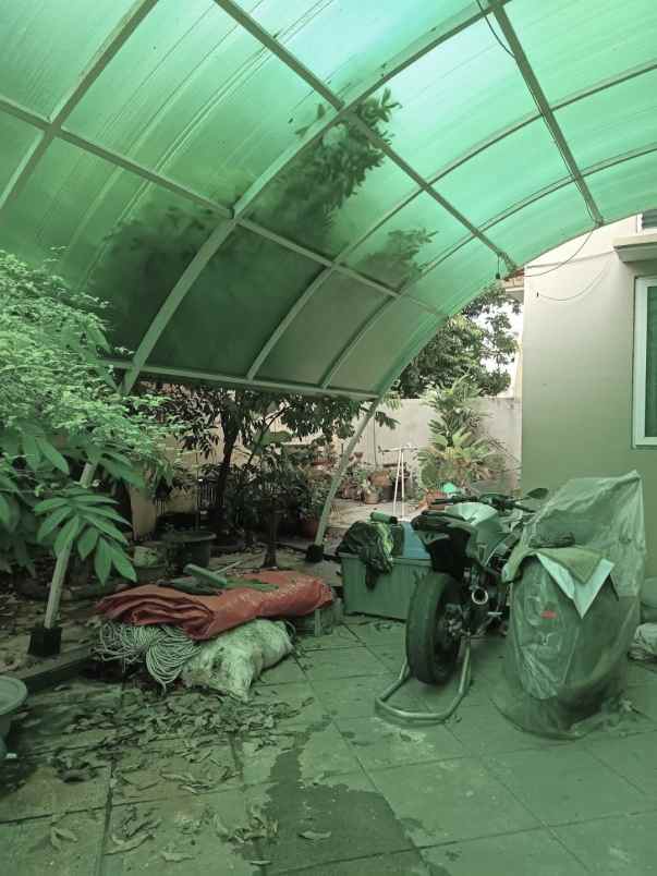 dijual rumah cluster harapan indah