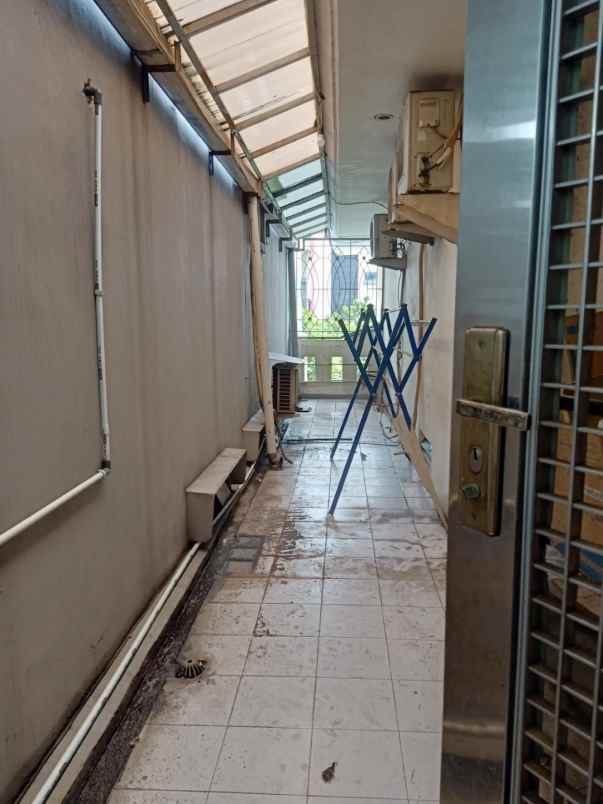 dijual rumah cluster harapan indah