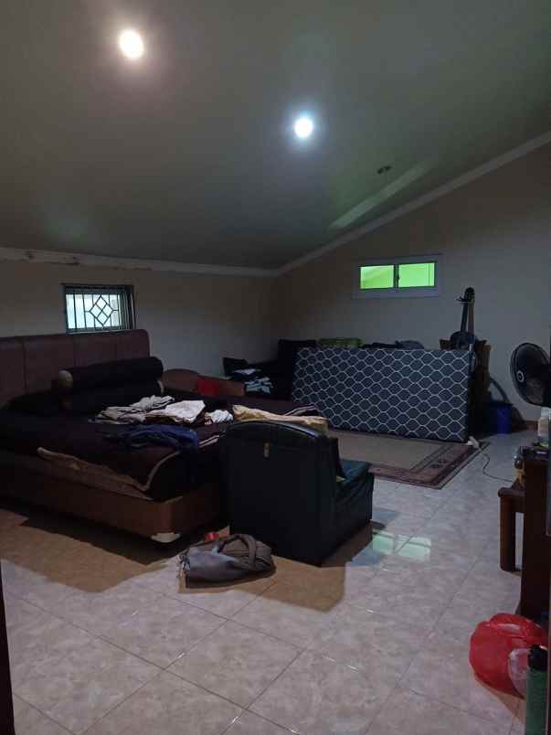 dijual rumah cluster harapan indah