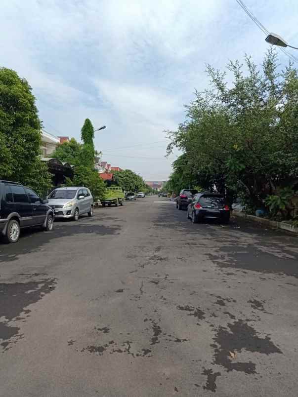 dijual rumah cluster harapan indah