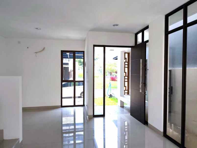 dijual rumah cluster mahakam jgc