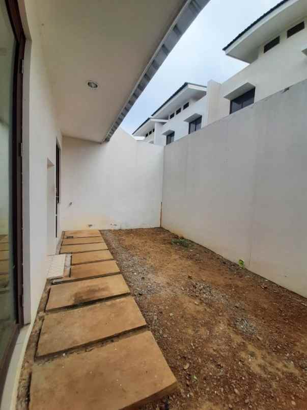 dijual rumah cluster shinano jgc