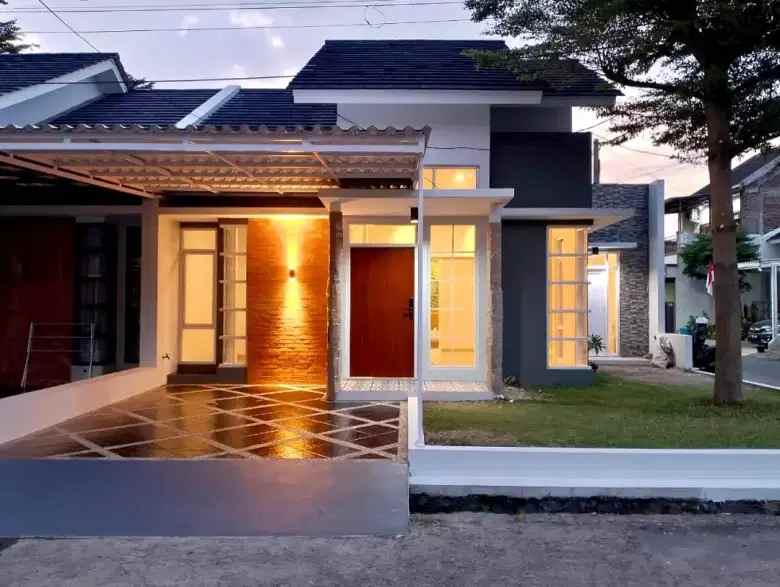 dijual rumah cluster umara residence