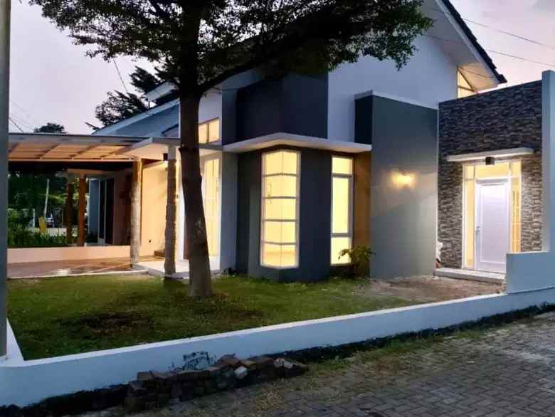 dijual rumah cluster umara residence