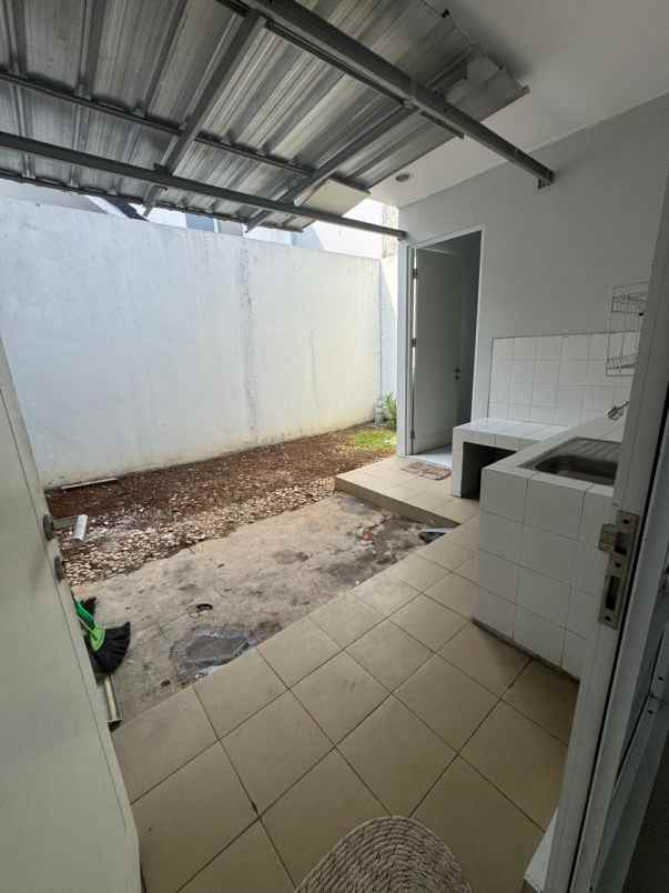 dijual rumah cluster yarra jakarta