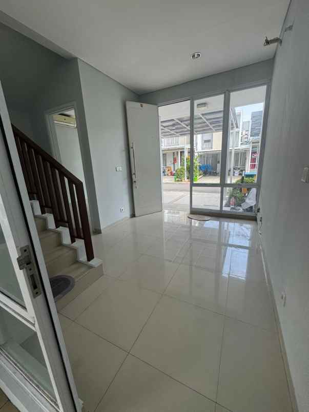 dijual rumah cluster yarra jakarta