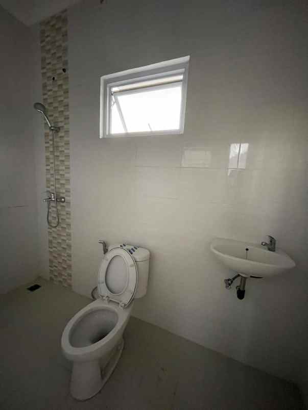 dijual rumah dekat lrt harjamukti