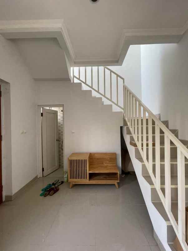 dijual rumah dekat lrt harjamukti