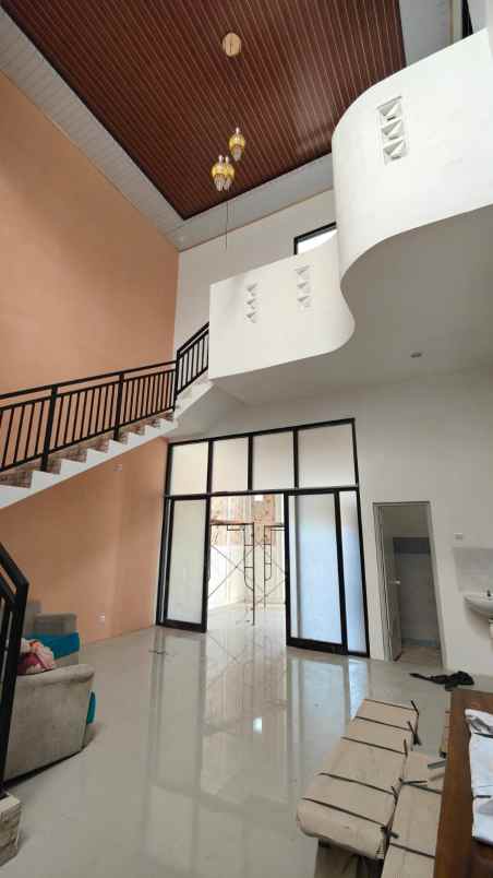 dijual rumah deltasari baru waru