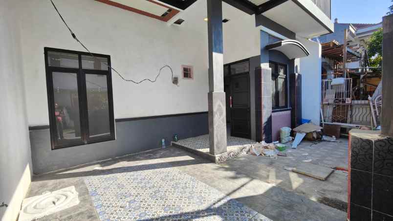 dijual rumah deltasari baru waru