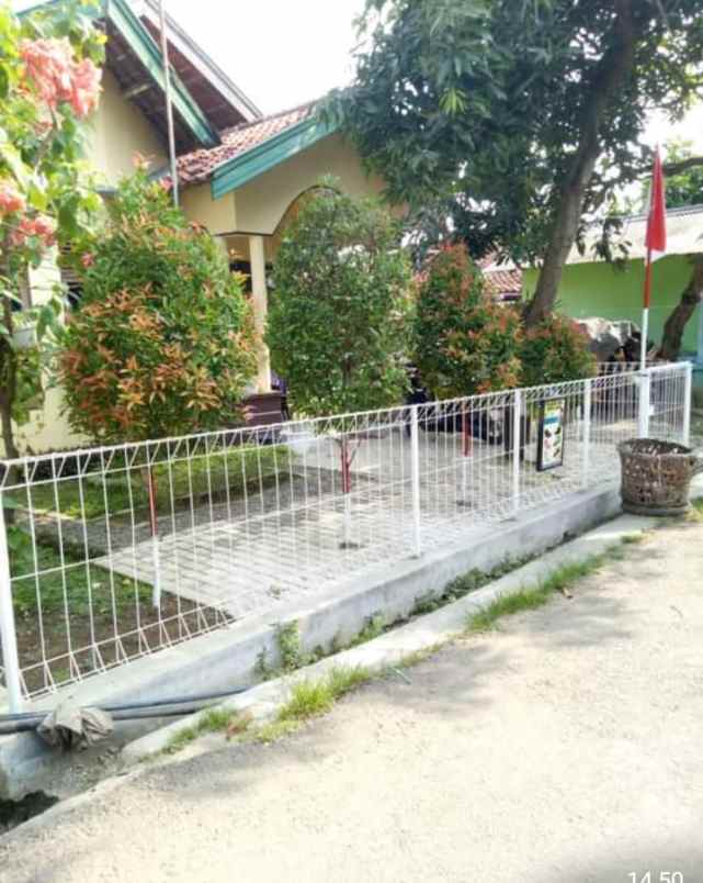 dijual rumah di gg ampera 4 blok desa 1