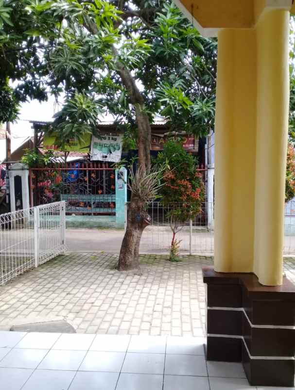 dijual rumah di gg ampera 4 blok desa 1