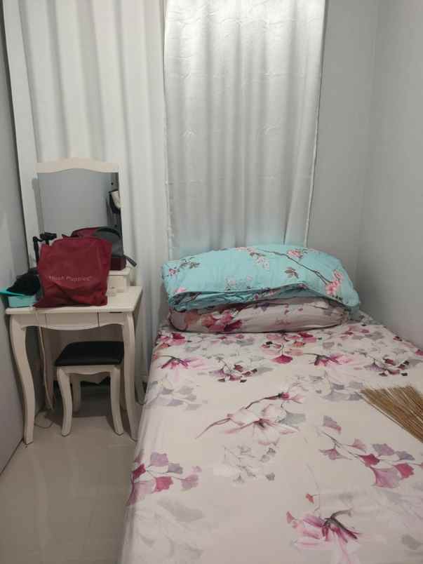 dijual rumah di grand pakuwon cluster gladstone