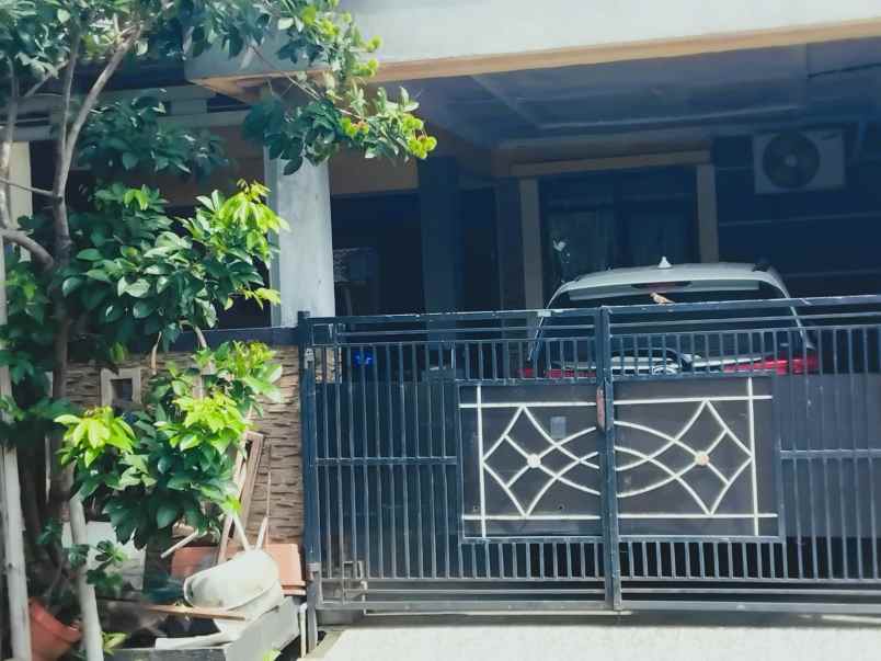 dijual rumah di griya melati mas depok