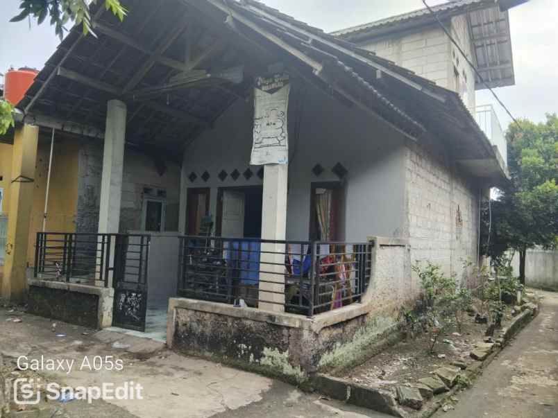 dijual rumah di jl betet kp kebon kopi desa pengasinan