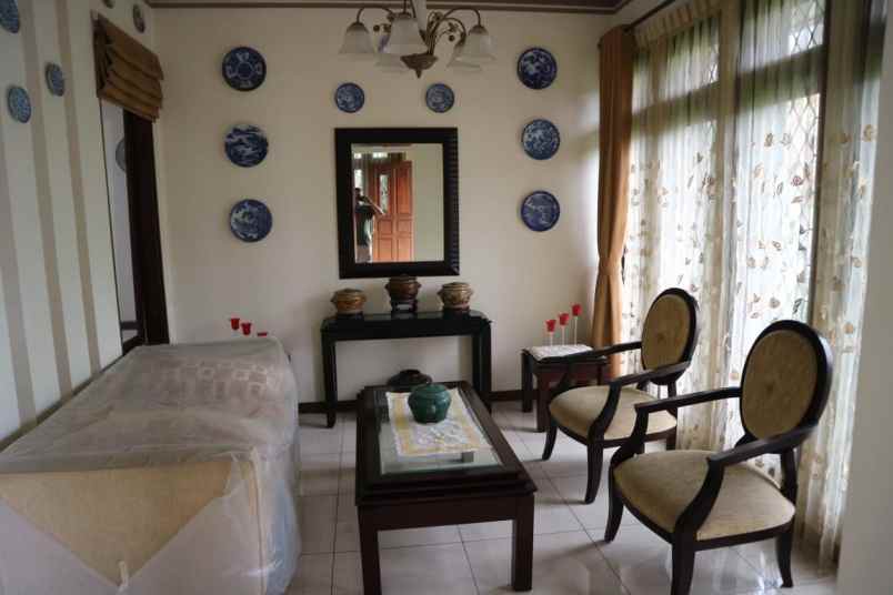 dijual rumah di komplek dago asri bandung jawa barat