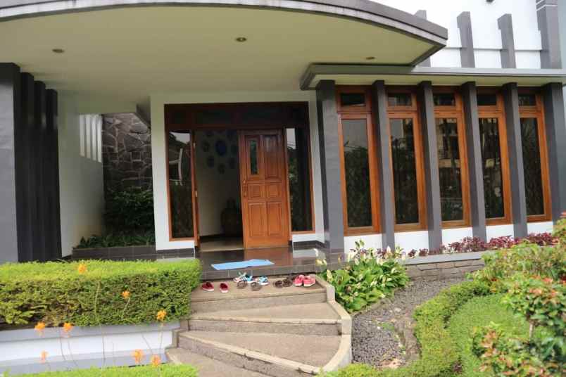 dijual rumah di komplek dago asri bandung jawa barat