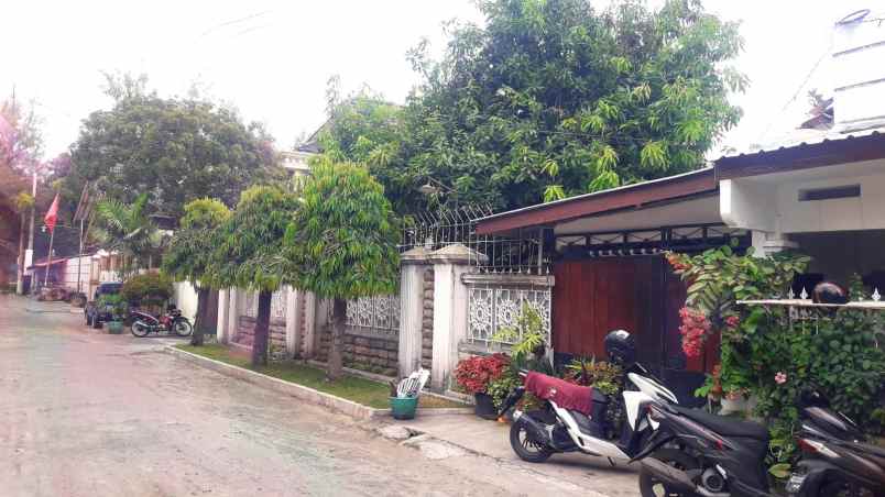 dijual rumah di manahan solo