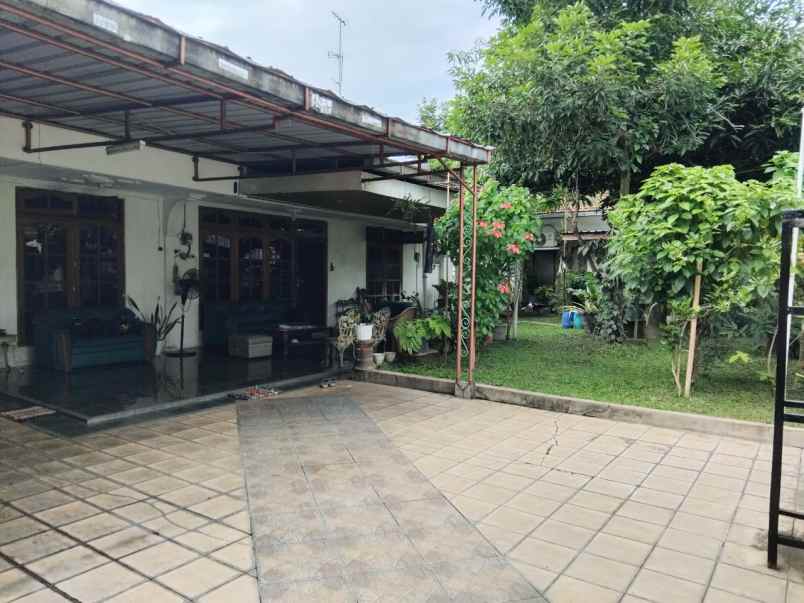 dijual rumah di manahan solo
