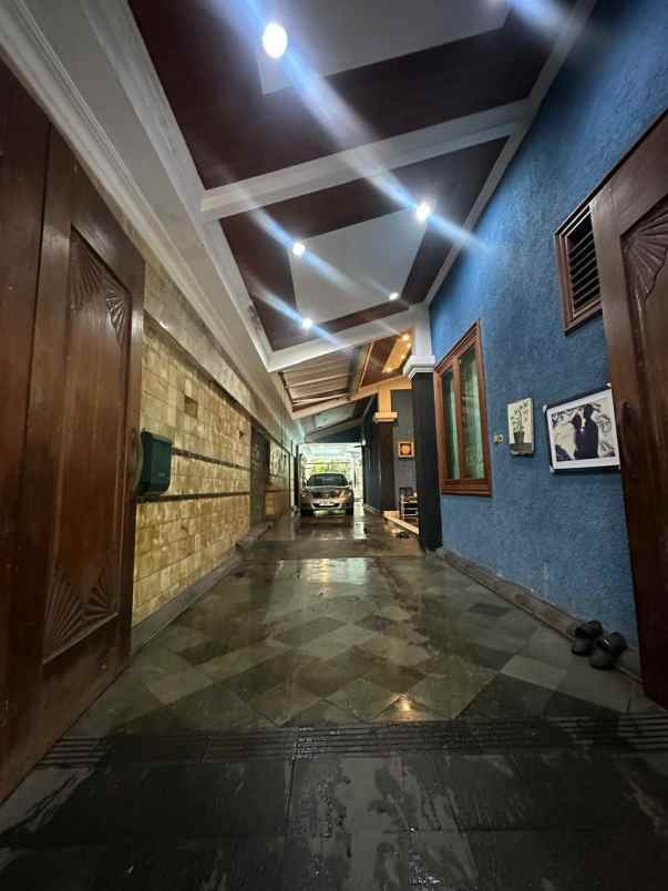 dijual rumah di menteng jakarta pusat