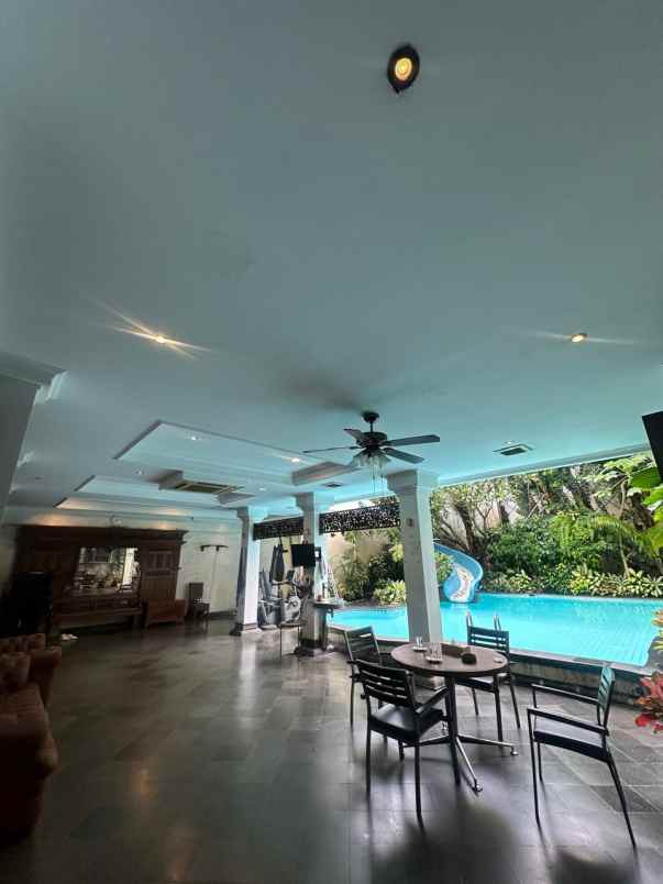 dijual rumah di menteng jakarta pusat