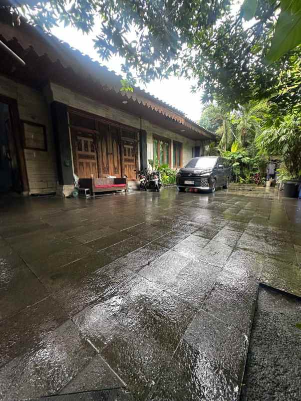 dijual rumah di menteng jakarta pusat
