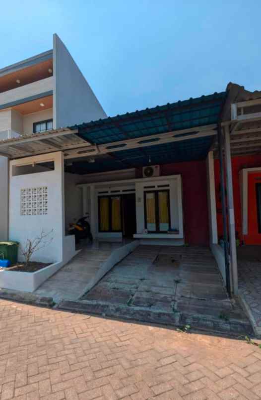 dijual rumah di taman sari majapahit semarang